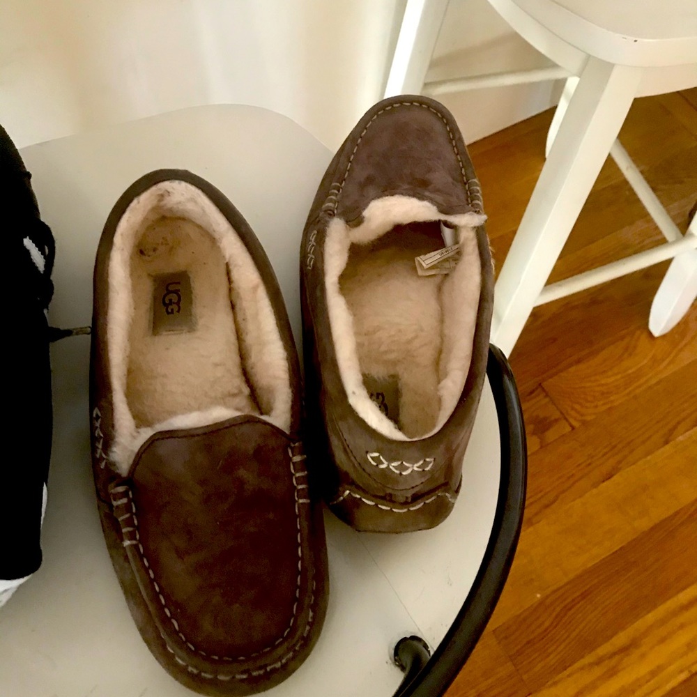 Boys ugg slippers